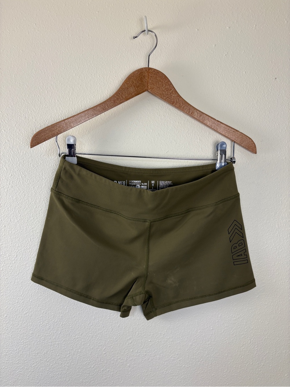 Women’s High-Performance Active Shorts Daywear Outdoor Athletic Size Large
